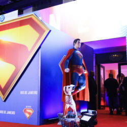 Elenco de Superman no Rio de Janeiro durante evento no Cine Odeon