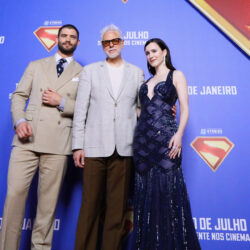 Elenco de Superman no Rio de Janeiro durante evento no Cine Odeon